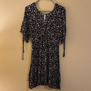 ePretty Black and White Floral Dress